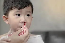 秋季当心！杭州女孩鼻血流不止，妈妈慌了神，原来是“沙鼻子”来了图片