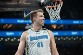 CBA | 外援先搞定一个！首钢与汉密尔顿达成续约协议图片