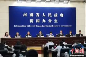 河南：贫困人口看病自费比例降至10%图片