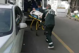 独居老人四天没下楼取报纸，发行员急了……图片