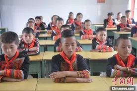 从60万人降到2419人！孩子辍学主因并非家庭经济困难图片
