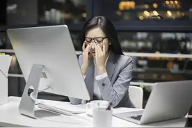警惕！知名艺人“30岁的年纪50岁的眼睛”，这个坏习惯害了他，绝大多数人都有图片