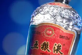 “双节”探访白酒市场｜酒企节前频发新品，联名大IP制造热点图片