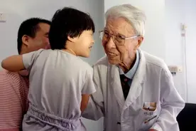 张金哲医生，100岁生日快乐图片