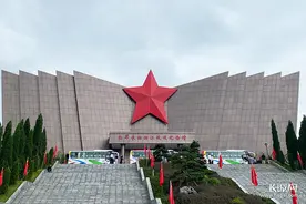 不忘初心再出发 网媒记者探访红军长征湘江战役界首渡口等革命旧址图片