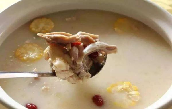 喝汤比吃肉更有营养吗？