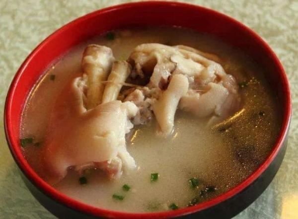 喝汤比吃肉更有营养吗？