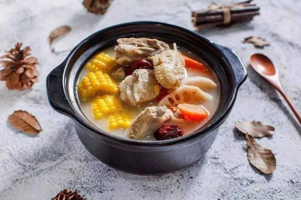 喝汤比吃肉更有营养吗？