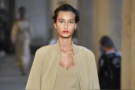 米兰时装周——Max Mara品牌时装秀图片