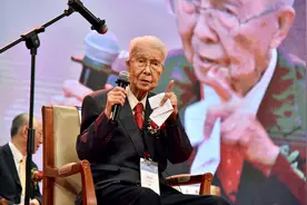 百岁院士张金哲：开创我国小儿外科 行医70余年仍未“退休”图片