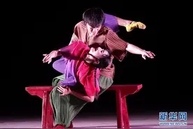 第十二届中国舞蹈“荷花奖”入围舞剧《石榴花开》在上海演出图片