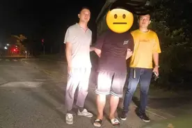 8名在校大学生被抓图片