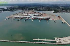 候船舒心过海方便！徐闻港首航顺利获旅客点赞图片