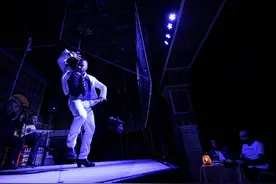 疫情下的弗拉门戈舞俱乐部图片