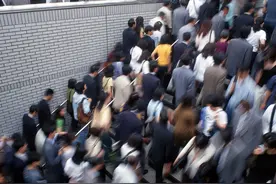 不定积分、天体运动原理、线代……中国银行笔试题目太难上热搜图片