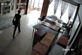 事发烟台！一个动作，男子瞬间变“抢劫犯”图片