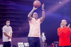 NBA 3X三人篮球赛总决赛在沪开战！马布里、SNH48现场助威图片