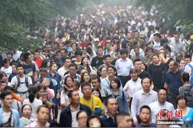 十一假期将迎“突击消费”？法院：当心预付费陷阱图片