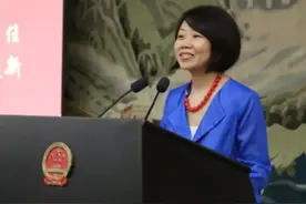 外交部新闻司迎来新任副司长图片