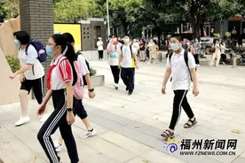 福州中学生的发型，变了图片
