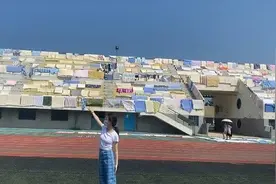 烟大开学：发霉的宿舍！晒满被子的操场！久违的同学图片
