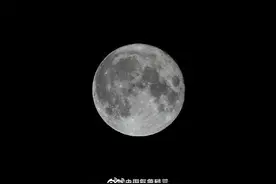 今年中秋月亮瘦了图片