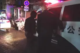 打麻将一言不合就砍人！刚刚，东山一茶室男子被砍伤，警方介入调查图片