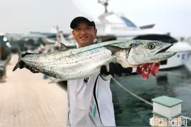 从斗鱼到救鱼 听海钓“发烧友”讲述与鱼搏斗的乐趣图片