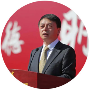 大学礼物·师者良言：愿每一位学子追求优秀“乘风破浪”