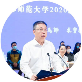 大学礼物·师者良言：愿每一位学子追求优秀“乘风破浪”