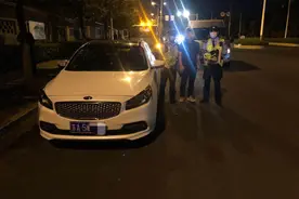 给儿子过生日开心喝酒 结束后醉驾带儿回家被查获图片