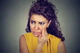 “左眼跳财、右眼跳灾”？眼皮：现在告诉你我为啥跳图片