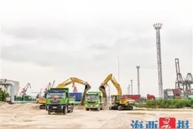铺路架桥链接丝路 厦门远海码头铁路专用线昨日动工图片