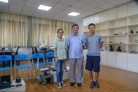 有趣、有料！浙大变着魔术教力学的86岁老教授，带学生玩转奇妙实验室图片