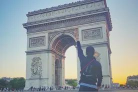 黑料这么多，今年说白就白了？图片