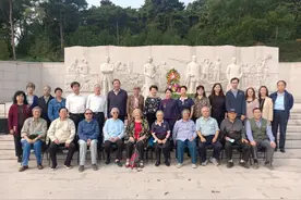 国庆节到来之际，中共隐蔽战线在台牺牲烈士后代再重聚图片