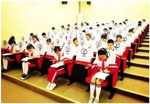 向国旗敬礼！留言寄语 祝福祖国