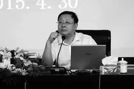 痛心！知名财经大V突然离世 曾劝大家把房子都卖掉 预言110城房价崩盘 两天前还提示A股风险图片