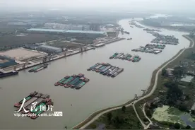 安徽巢湖：“黄金水道”迎来节前运输高峰图片