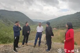 宣威市水务局代表曲靖市水务局到马龙区开展水土保持监督检查工作图片