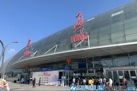 南通火车站今天迎来节前客流高峰 预计运送旅客1.5万人左右图片