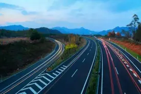 国庆假期走高速出行，这些提醒不可不知→图片