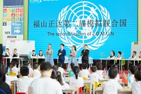 给学生话题，让学生自己思考和表达，这个“模联”真精彩图片