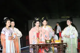 中秋起源于何时，团圆赏月何时成为民俗节日图片