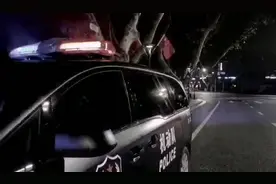 总有人，在背后默默护着你图片