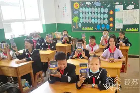 把爱“揉”进月饼！因为他们，这个中秋有了不一样的温度图片