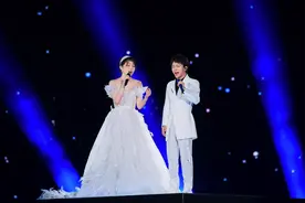 神仙合作！萨顶顶周深中秋晚会彩排登热搜图片