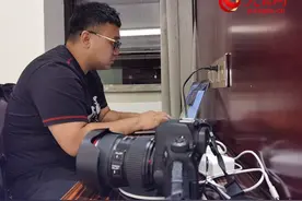 脱贫致富的路上，一个都不能少图片