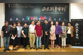 一份旧名单一张旧照片，英雄的后代在四行仓库“认亲”图片