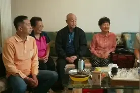 心怀大爱！国庆节这天，东营一家祖孙三代七口人登记捐献角膜图片